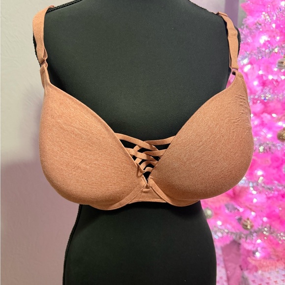 NWOT Torrid XO Boost Plunge Push-up Pink Bra Size 46C. Item # 416100001 - Picture 2 of 5